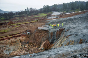 Earthen dam potential hazards 1 Oroville-Erosiony-0219-01 Image from mercury news